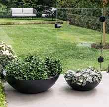 Load image into Gallery viewer, Flying Saucer