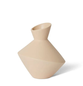 Elena Vase